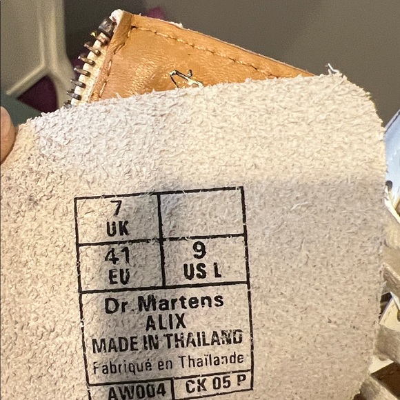 Dr. Martens Off-White Leather Combat Boots - Picture 8 of 8